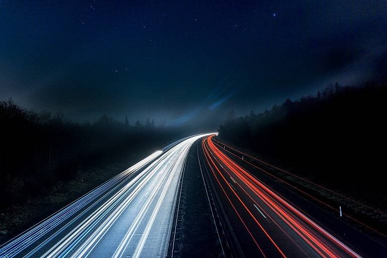 Autopista de noche. Entrevista a Juan Francisco Lazcano - AEC