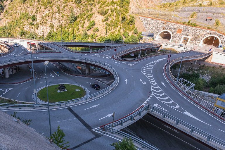 Red de carreteras de Andorra. La Movilidad en una orografía peculiar