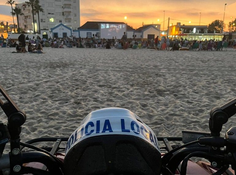 Patrulla por la playa de la Policía Local de Algeciras - La visibilización de un trabajo eficaz