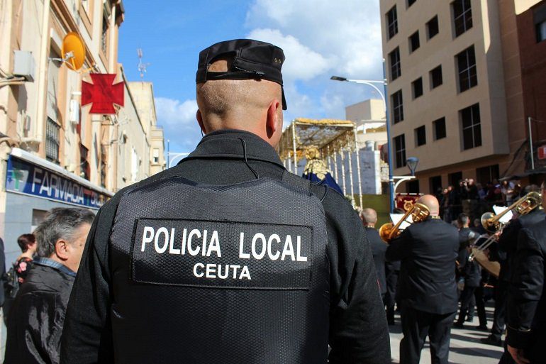 Agente de la Policía Local de Ceuta.