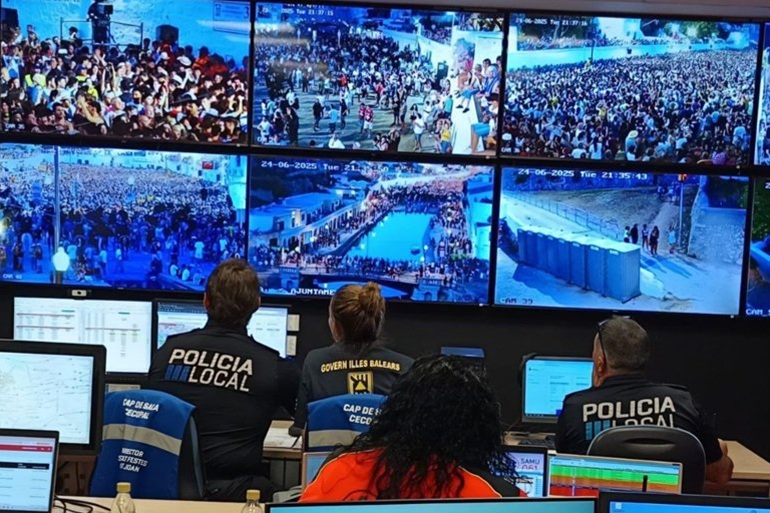 De 30.000 a 150.000 personas: el desafío policial de Sant Joan