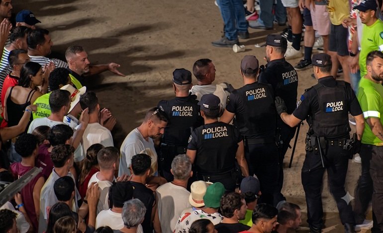 De 30.000 a 150.000 personas: el reto policial de Sant Joan - Policía Local de Ciutadella de Menorca, entrevista a su Inspector jefe, Diego Pastrana Huguet