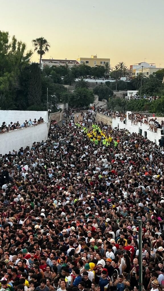 De 30.000 a 150.000 personas: el reto policial de Sant Joan - Policía Local de Ciutadella de Menorca, entrevista a su Inspector jefe, Diego Pastrana Huguet